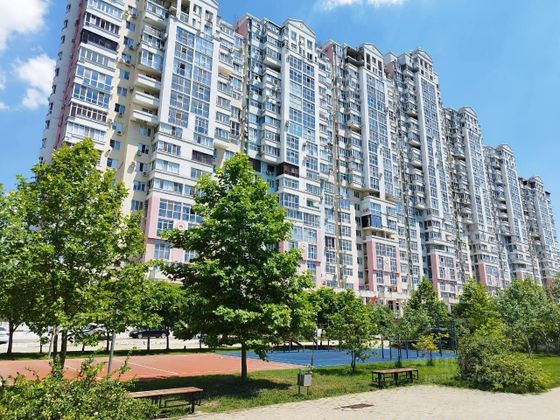 Продажа 2-комнатной квартиры 84 м², 6/18 этаж