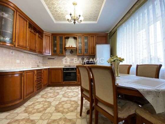 Продажа 3-комнатной квартиры 95 м², 7/10 этаж