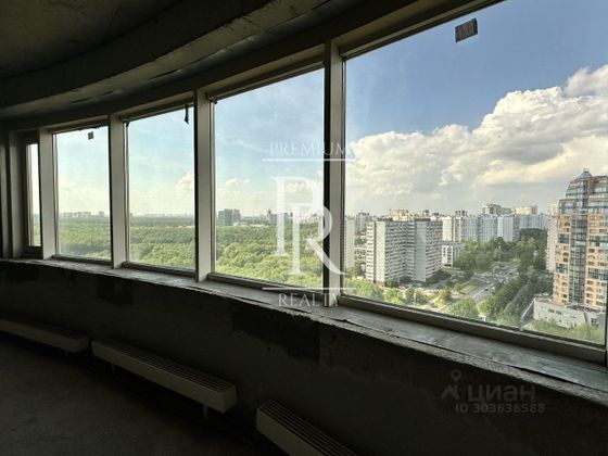 Продажа 4-комнатной квартиры 136 м², 17/37 этаж