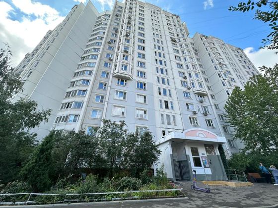 Продажа 3-комнатной квартиры 82,7 м², 1/17 этаж