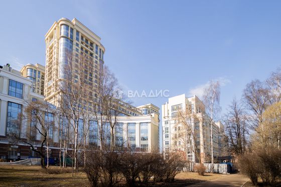 Продажа 3-комнатной квартиры 108 м², 10/18 этаж