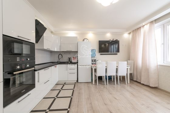 Продажа 2-комнатной квартиры 55,4 м², 8/16 этаж