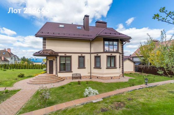 Продажа дома, 350 м², с участком 17 соток