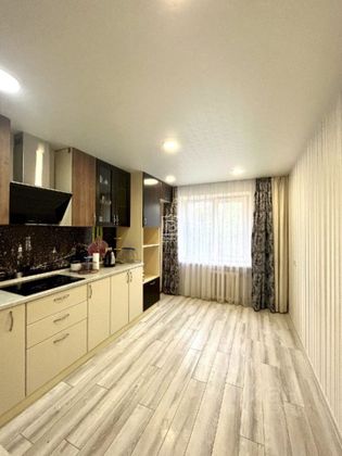 Продажа 3-комнатной квартиры 72 м², 1/6 этаж