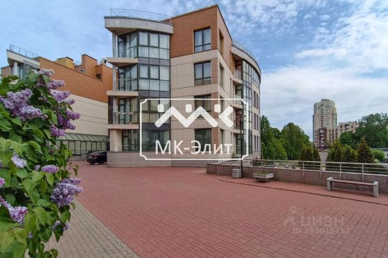 Продажа 2-комнатной квартиры 81,3 м², 2/4 этаж