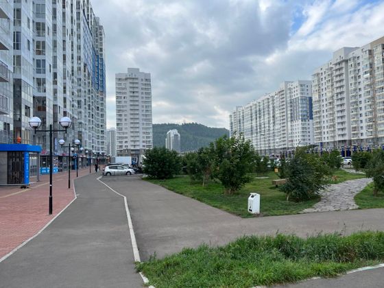 Продажа 3-комнатной квартиры 57 м², 8/17 этаж