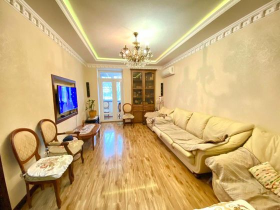 Продажа 4-комнатной квартиры 95 м², 3/3 этаж