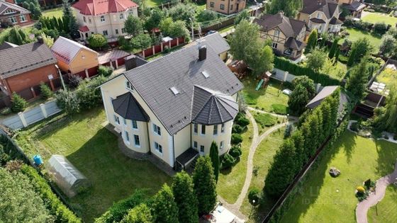 Продажа дома, 550,4 м², с участком 17,2 сотки