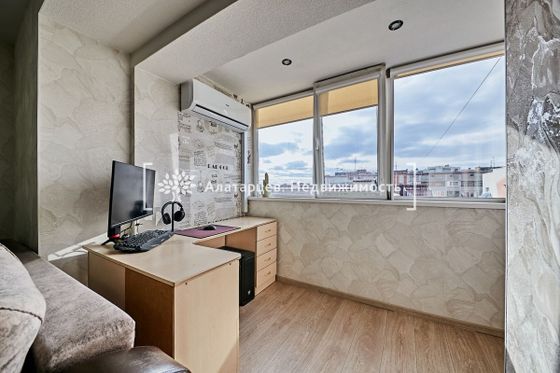 Продажа 1-комнатной квартиры 57,1 м², 9/10 этаж