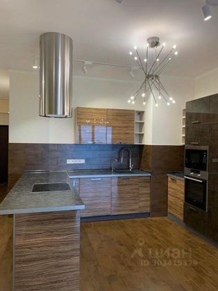 Продажа 4-комнатной квартиры 156 м², 30/40 этаж