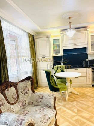 Продажа 2-комнатной квартиры 60 м², 3/6 этаж