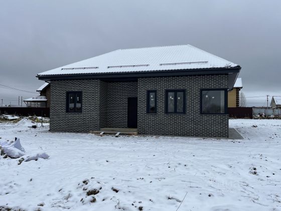 Продажа дома, 110 м², с участком 10,2 сотки