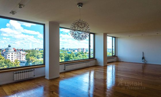 Продажа 4-комнатной квартиры 181,1 м², 9/11 этаж