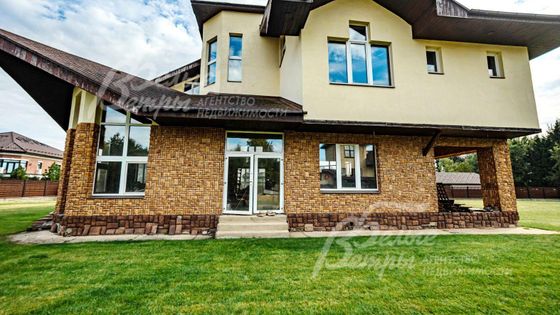 Продажа дома, 453 м², с участком 18 соток