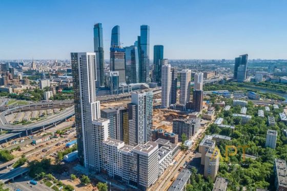 Продажа 3-комнатной квартиры 65,5 м², 6/41 этаж