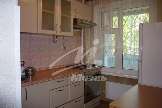 Аренда 1-комнатной квартиры 38 м², 2/9 этаж