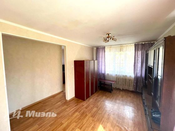 Продажа 1-комнатной квартиры 30,4 м², 1/5 этаж