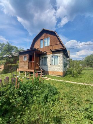 Продажа дома, 61 м², с участком 6 соток