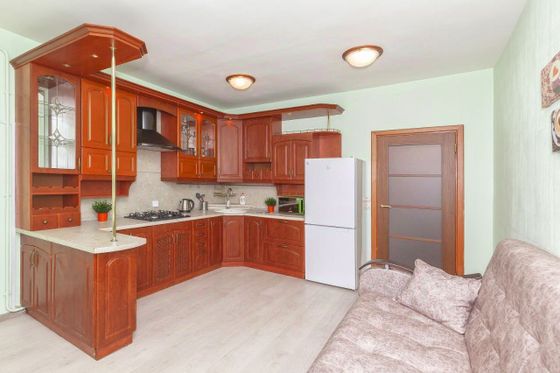 Продажа 2-комнатной квартиры 81,6 м², 1/3 этаж