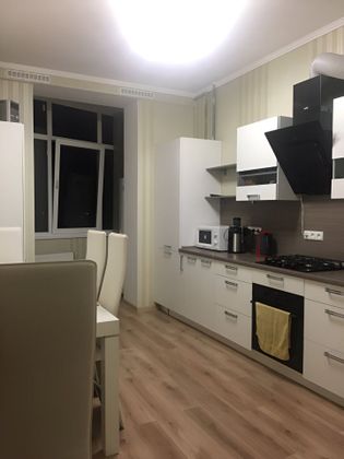 Аренда 3-комнатной квартиры 91 м², 8/10 этаж