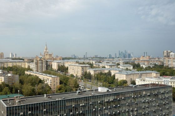 Продажа 4-комнатной квартиры 178 м², 17/25 этаж