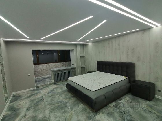 Продажа 4-комнатной квартиры 205 м², 2/6 этаж