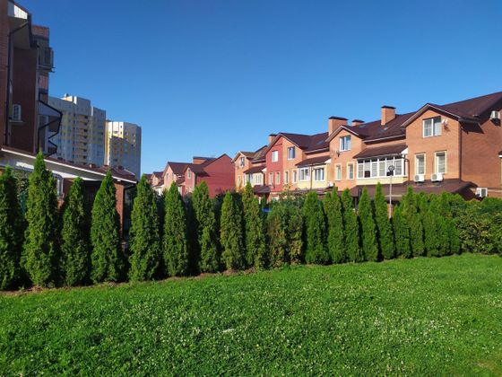 Продажа 1-комнатной квартиры 40 м², 1/4 этаж