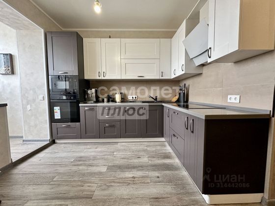 Продажа 3-комнатной квартиры 84 м², 19/21 этаж