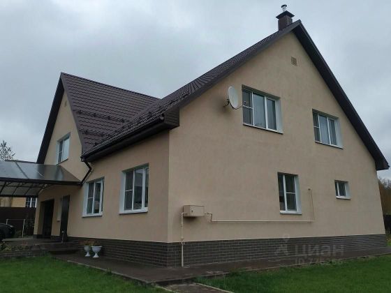 Продажа дома, 270 м², с участком 13 соток