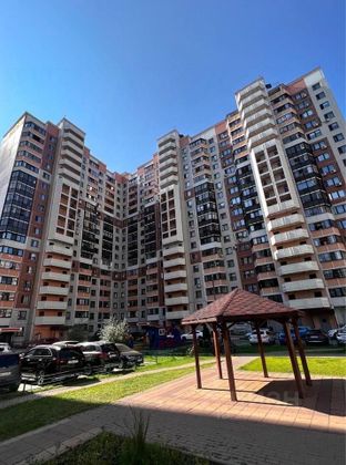 Продажа 2-комнатной квартиры 58 м², 14/17 этаж