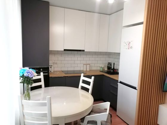 Продажа 2-комнатной квартиры 56 м², 8/10 этаж