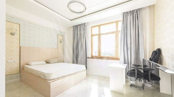 Продажа 3-комнатной квартиры 90 м², 2/19 этаж