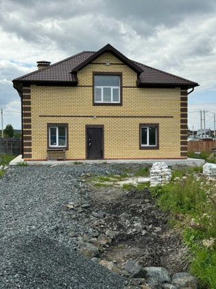 Продажа дома, 200 м², с участком 10 соток