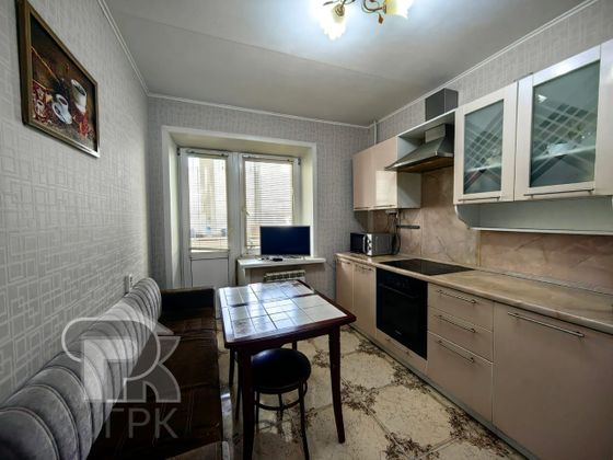 Продажа 2-комнатной квартиры 52 м², 1/6 этаж