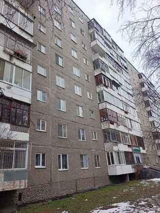 Продажа 2-комнатной квартиры 42 м², 9/9 этаж