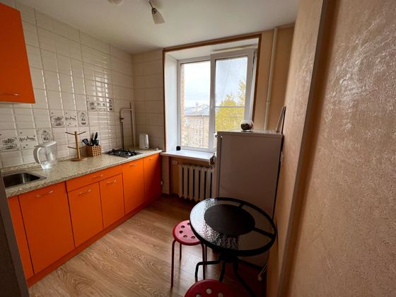 Продажа 2-комнатной квартиры 42 м², 9/9 этаж