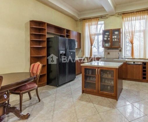 Продажа 4-комнатной квартиры 199,8 м², 3/5 этаж