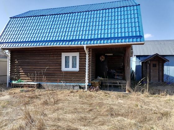 Продажа дома, 72 м², с участком 8 соток