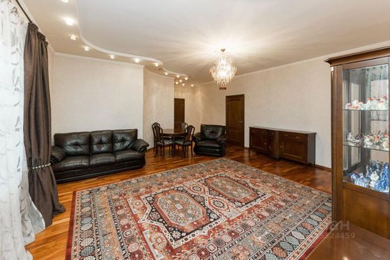 Продажа 3-комнатной квартиры 102 м², 4/10 этаж