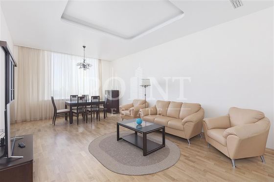 Аренда 3-комнатной квартиры 151 м², 23/32 этаж