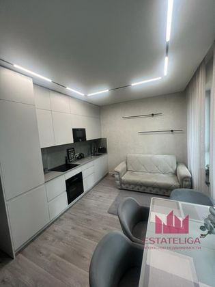 Продажа 2-комнатной квартиры 43 м², 3/41 этаж