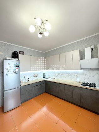 Продажа дома, 212 м², с участком 4 сотки