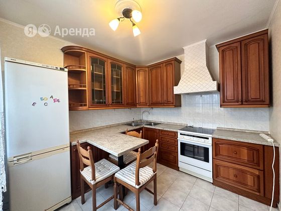 Аренда 3-комнатной квартиры 80 м², 2/12 этаж