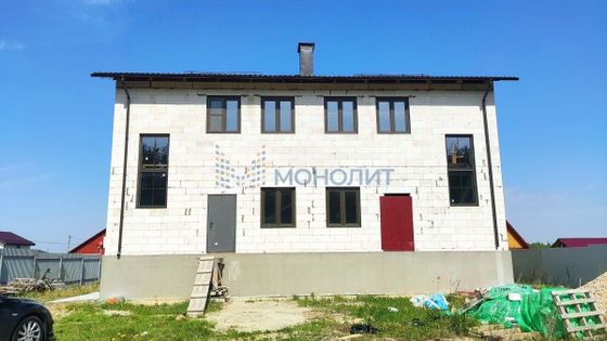 Продажа дома, 240 м², с участком 10 соток