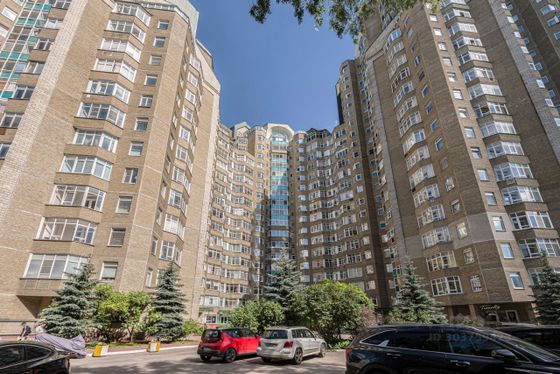 Продажа 4-комнатной квартиры 133 м², 2/22 этаж