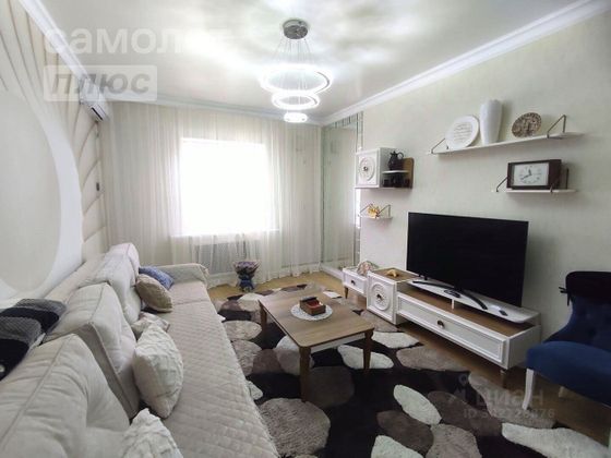 Продажа 2-комнатной квартиры 70 м², 2/2 этаж