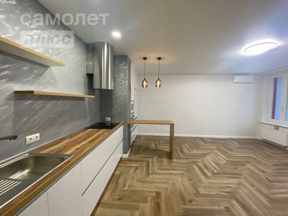 Продажа 1-комнатной квартиры 56,7 м², 15/18 этаж