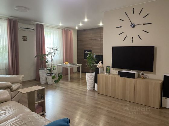 Продажа 3-комнатной квартиры 90 м², 3/3 этаж