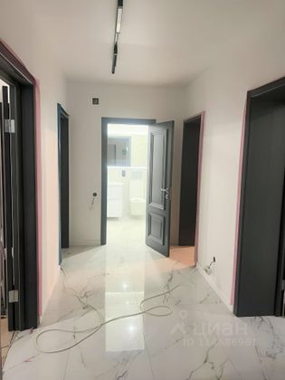 Продажа 3-комнатной квартиры 87 м², 4/5 этаж