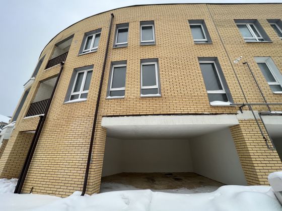 Продажа дома, 204 м², с участком 1 сотка